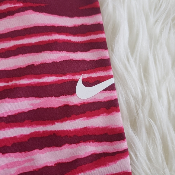 NWT Nike Dri-Fit Workout Capri Pants - Picture 6 of 7